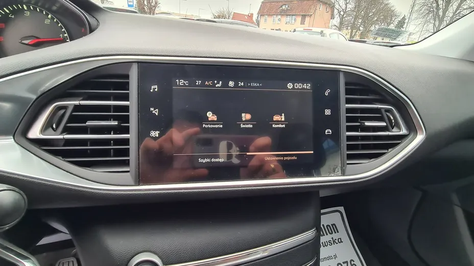 PEUGEOT 308 -