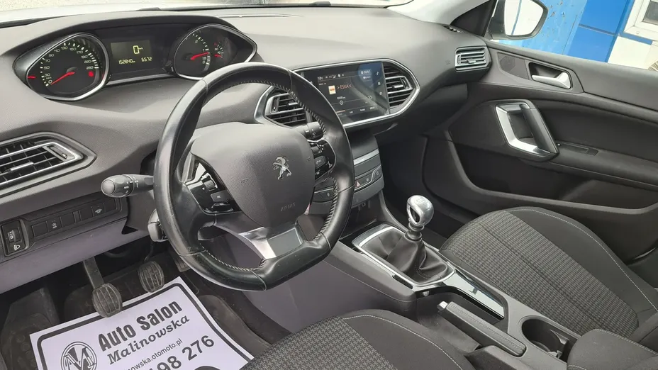 PEUGEOT 308 -