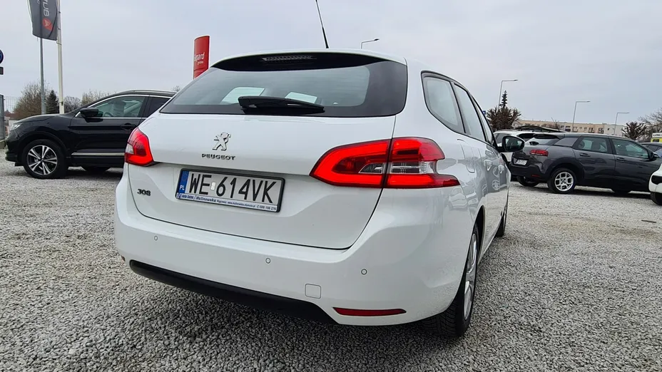 PEUGEOT 308 -