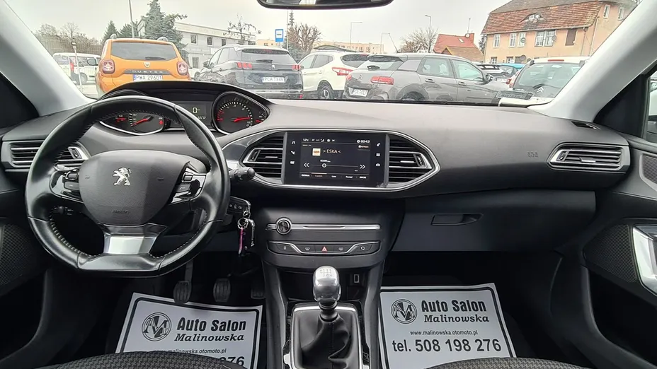 PEUGEOT 308 -