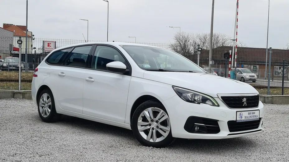 PEUGEOT 308 -