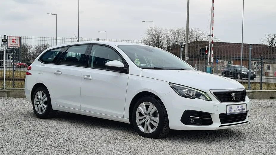 PEUGEOT 308 -