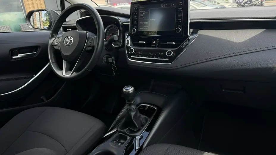 TOYOTA Corolla -