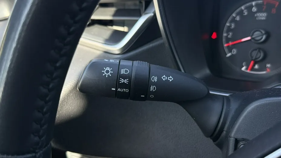 TOYOTA Corolla -