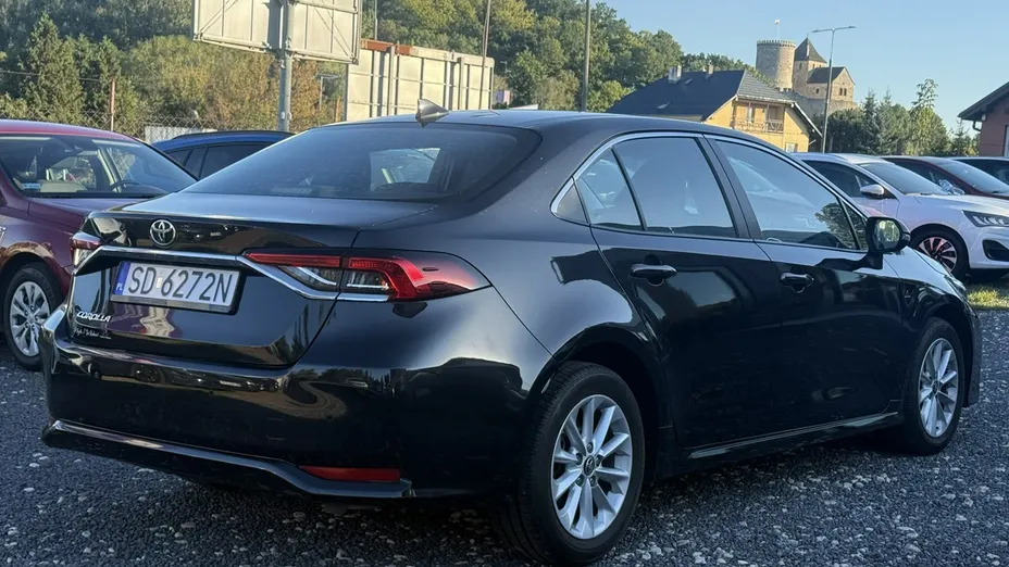 TOYOTA Corolla -