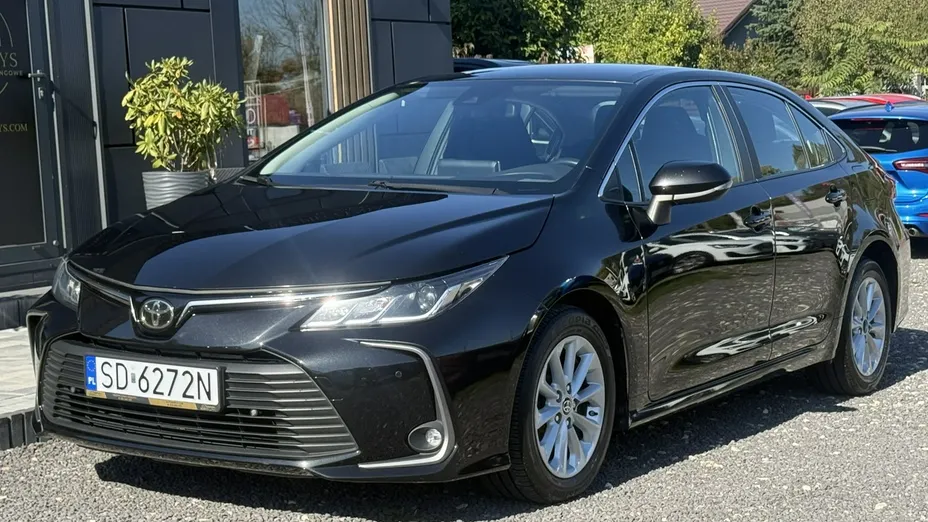 TOYOTA Corolla -