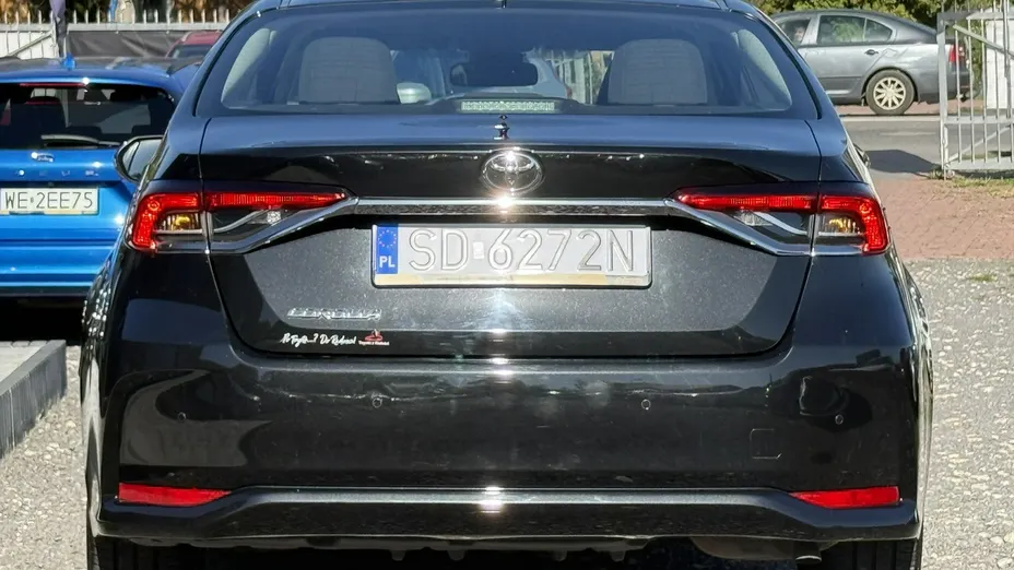 TOYOTA Corolla -