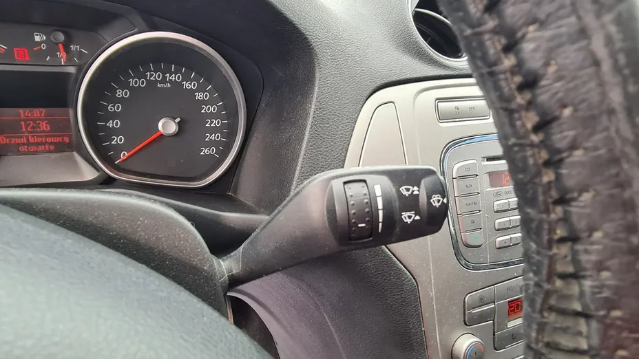 FORD Mondeo -