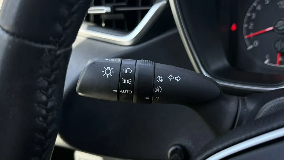 TOYOTA Corolla -