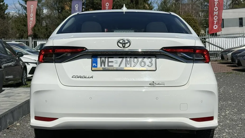 TOYOTA Corolla -