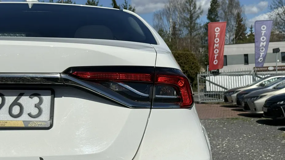 TOYOTA Corolla -