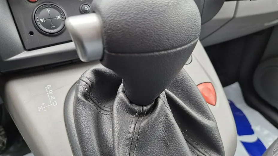 RENAULT Scenic -