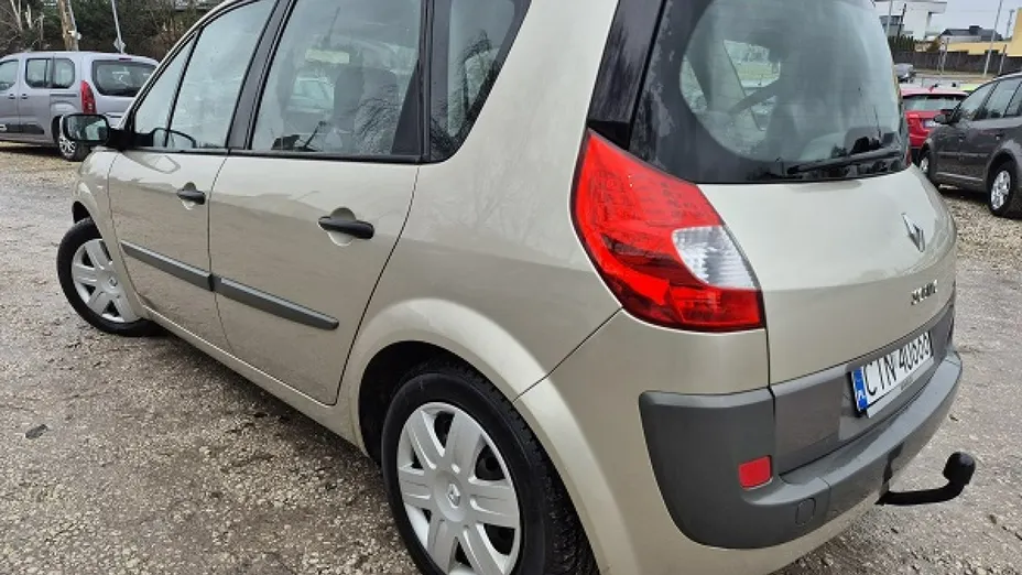 RENAULT Scenic -