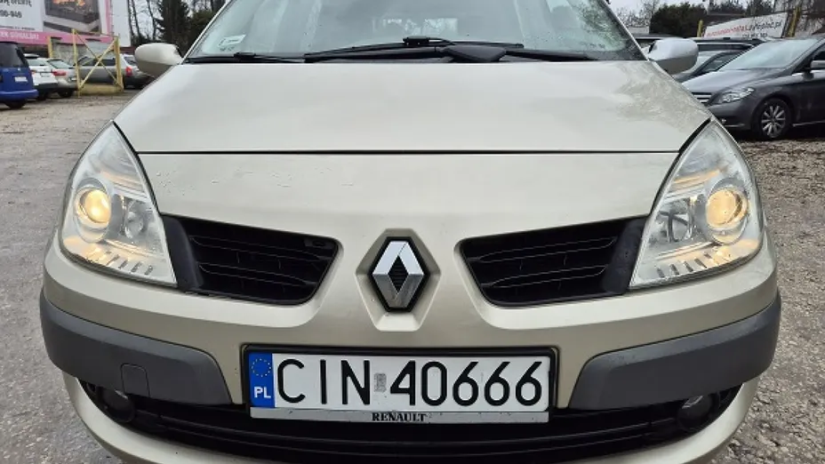 RENAULT Scenic -