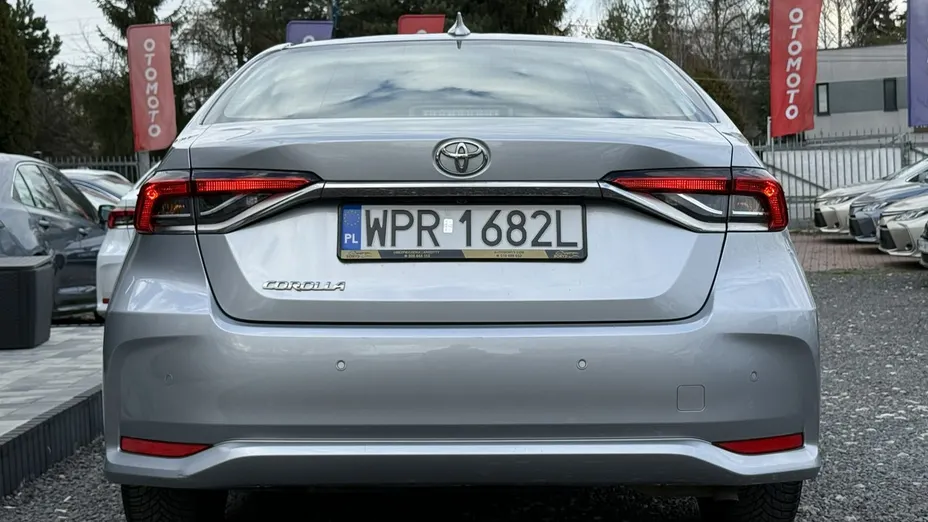 TOYOTA Corolla -