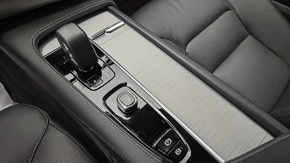 VOLVO XC90 -
