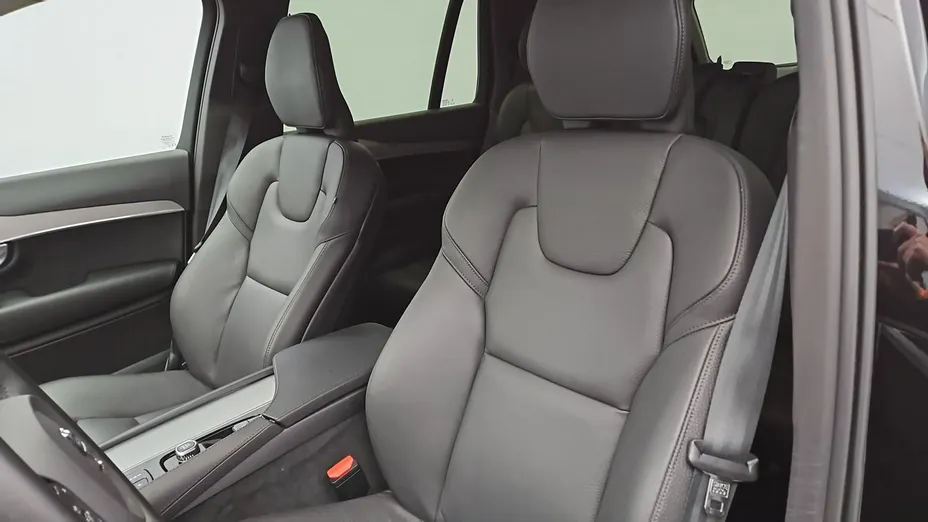 VOLVO XC90 -