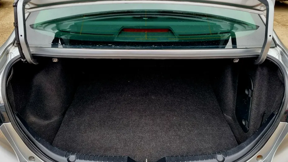 MAZDA 3 -