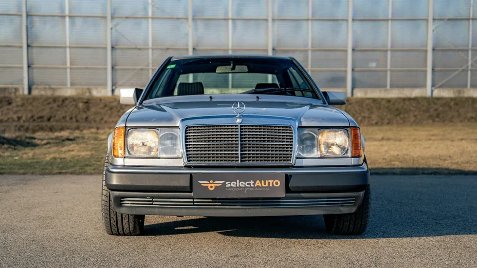 MERCEDES-BENZ E Klasa -