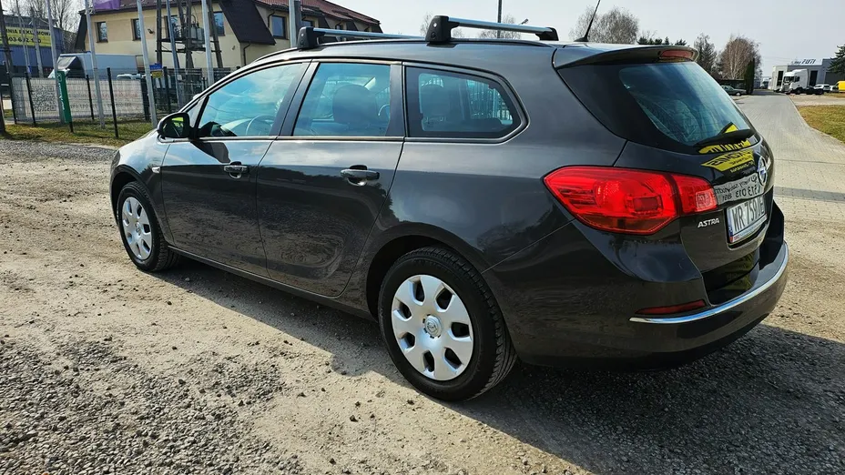 OPEL Astra -