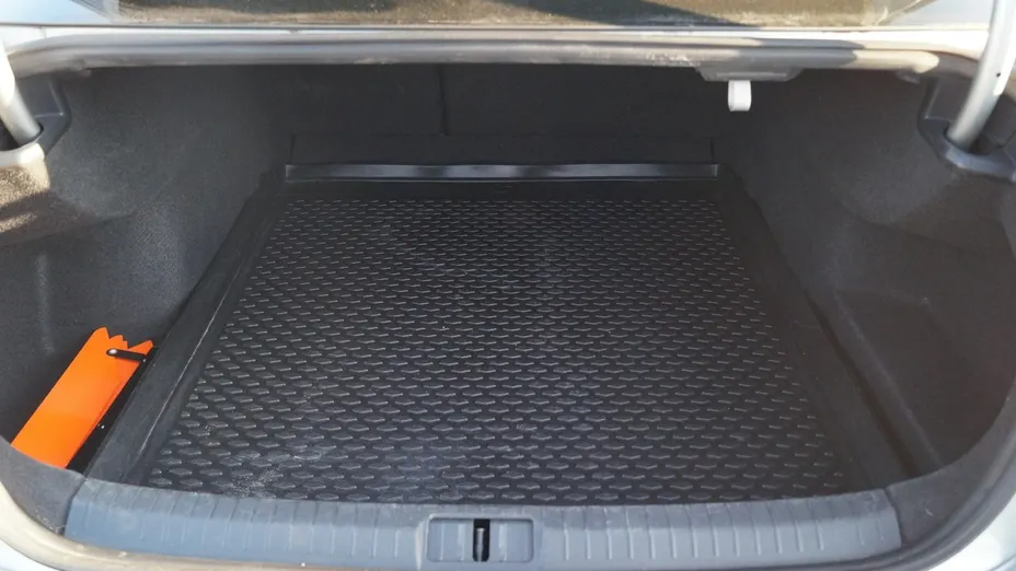 VOLKSWAGEN Passat -