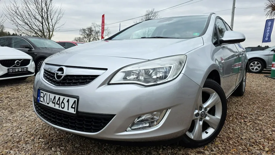 OPEL Astra -