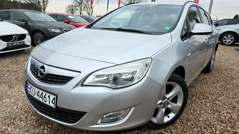OPEL Astra -