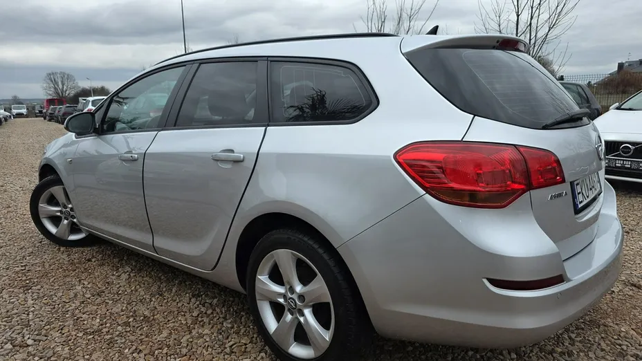 OPEL Astra -