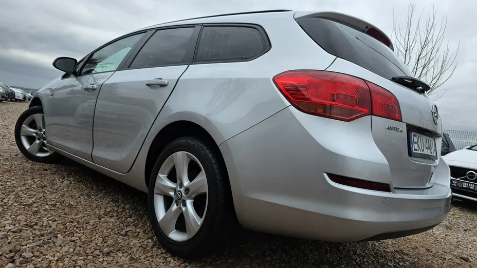 OPEL Astra -