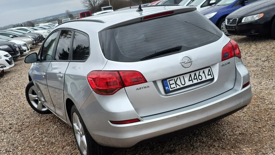 OPEL Astra -