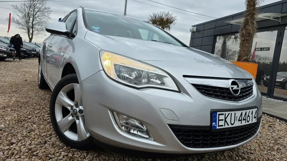 OPEL Astra -