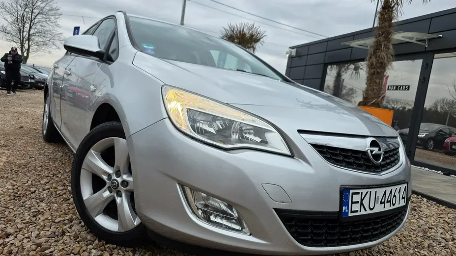 OPEL Astra -