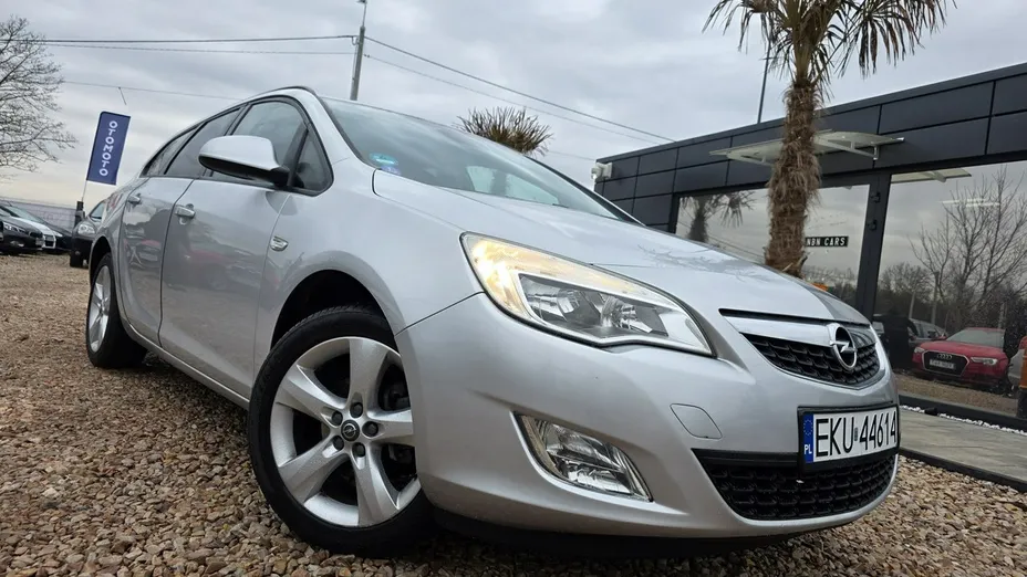 OPEL Astra -