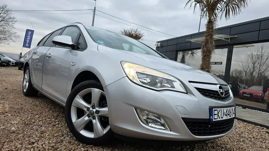 OPEL Astra -