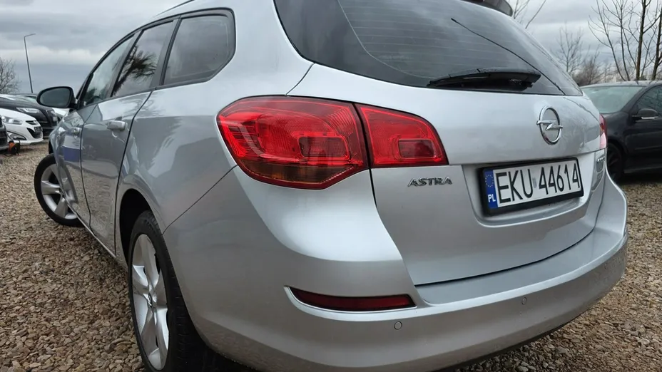OPEL Astra -