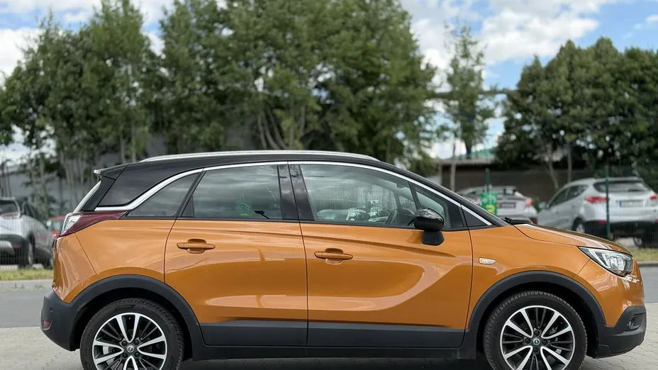 OPEL Crossland X -