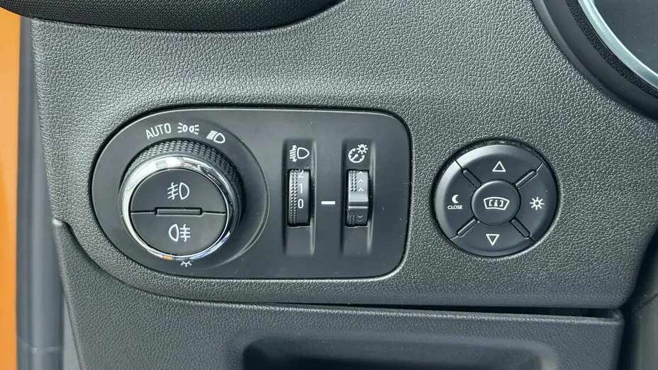 OPEL Crossland X -