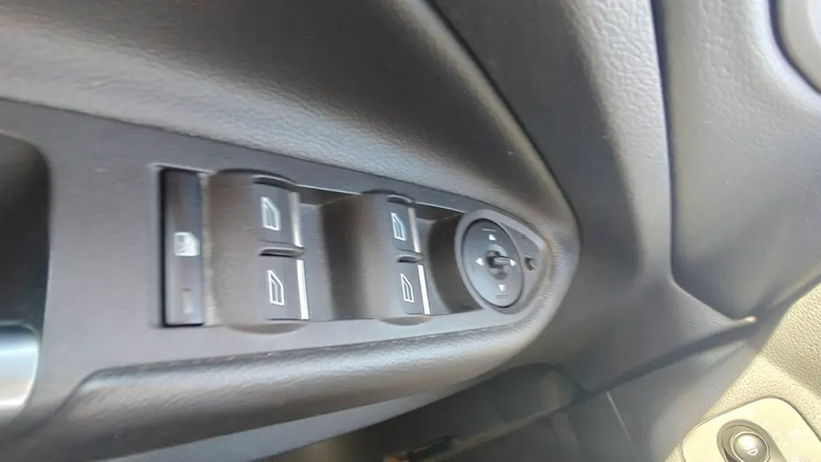 FORD Kuga -