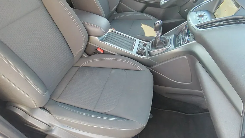 FORD Kuga -