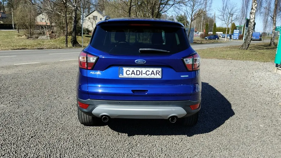 FORD Kuga -