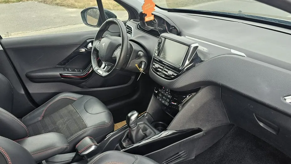 PEUGEOT 2008 -