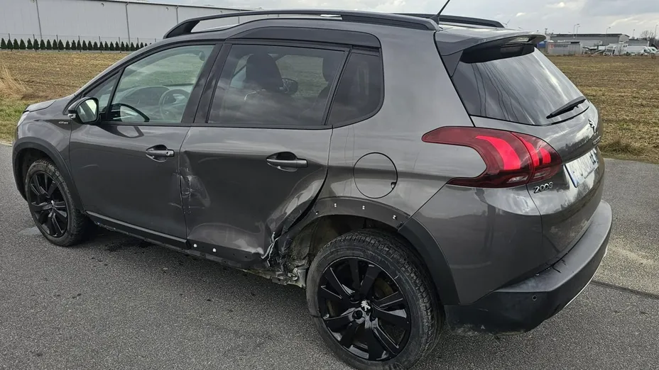 PEUGEOT 2008 -