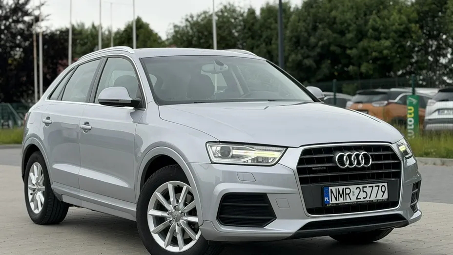 AUDI Q3 -