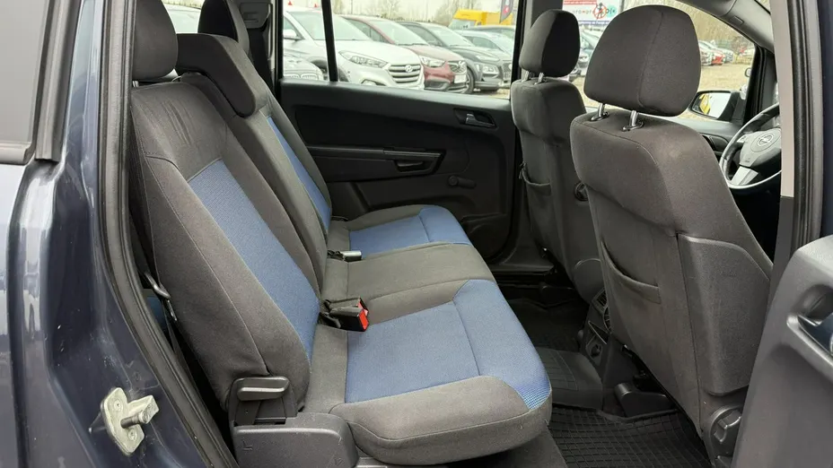 OPEL Zafira -