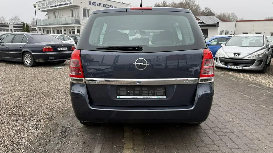 OPEL Zafira -