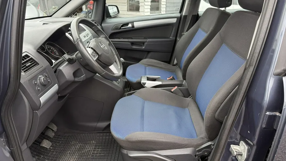 OPEL Zafira -
