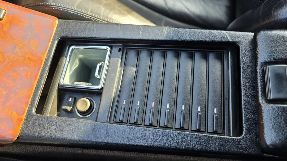 MERCEDES-BENZ SL -