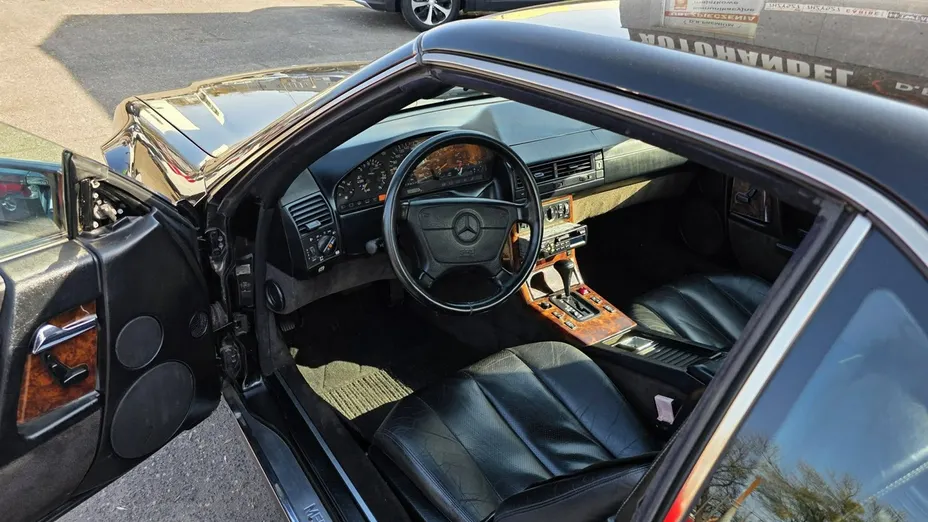 MERCEDES-BENZ SL -