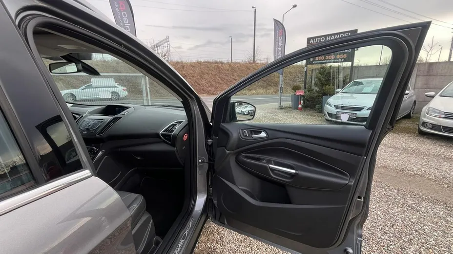 FORD Kuga -