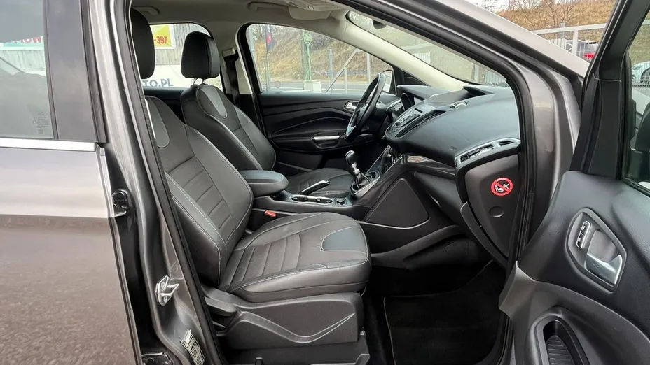 FORD Kuga -